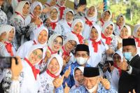 Peringatan Hari Guru Nasional ke-76 di Pessel: Pandemi Sebabkan Ekonomi Guru Terganggu