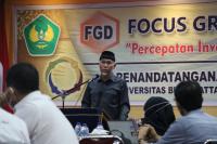 Gubernur Sumbar, Mahyeldi saat berikan sambutan dalam kegiatan FGD yang diadakan Universitas Bung Hatta (UBH) Padang, di Padang, Selasa (18/1). (Dok : Istimewa)