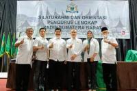 Kadin Sumbar dibawah pimpinan Ramal Saleh saat melakukan kegiatan baru-baru ini di salah satu hotel di Padang. (Dok : Istimewa)