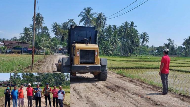 Wako Genius Umar tinjau pembangunan jalan penghubung antara Dusun Lapai di Desa Cimparuh dengan Dusun Ikua Kampung di Desa Bungo Tanjung, Sabtu (15/1). (Dok : Istimewa)