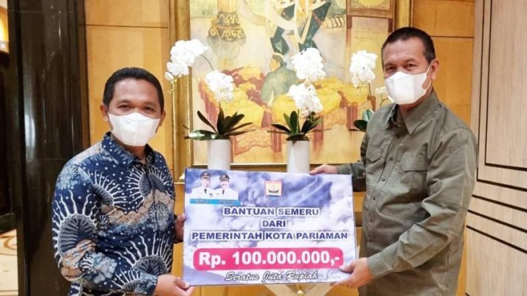 Wali Kota Pariaman, Genius Umar antarkan langsung sumbangan kemanusiaan bencana letusan gunung Semeru ke Kabupaten Lumajang Prov Jawa Timur, Sabtu (9/1). (Dok : Istimewa)