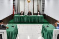 Majelis komisiones KI Sumbar saat menggelar sidang SIP, Kamis (17/2). (Dok : Istimewa)