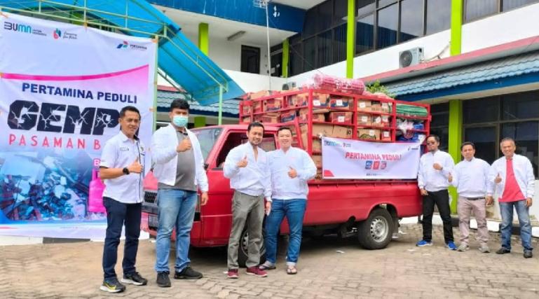 Tim Pertamina Sumbar siap berangkatkan bantuan bagi korban gempa bumi yang terjadi di Pasbar dan Pasaman, Sabtu pagi (26/2). (Dok : Istimewa)