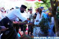 Pariyanto Hadiri Pemakaman Wabup Dharmasraya