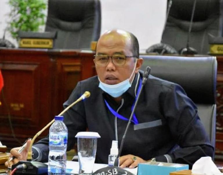 Ketua DPRD Sumbar, Supardi pimpin rapat koordinasi penanggungan bencana dengan tim ahli, Rabu (2/3). (Dok : Istimewa)