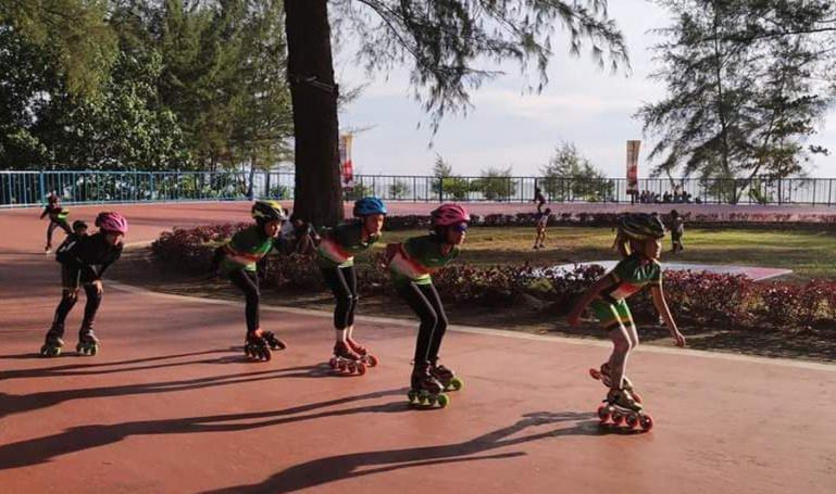 Para peserta lomba ajang Pariaman Baroda 2022 lakukan uji coba lapangan, Jumat sore (4/3). (Dok : Istimewa)