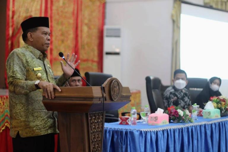 Wabup Padangpariaman, Rahmang saat buka lokakarya yang diadakan Jemari Sakato, Kamis (17/3). (Dok : Istimewa)