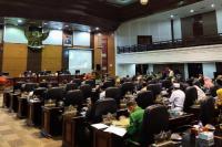 Rapat Paripurna DPRD Sumbar soal Perombakan AKD: Rapat Berakhir Deadlock, Satu Komisi Dinilai 