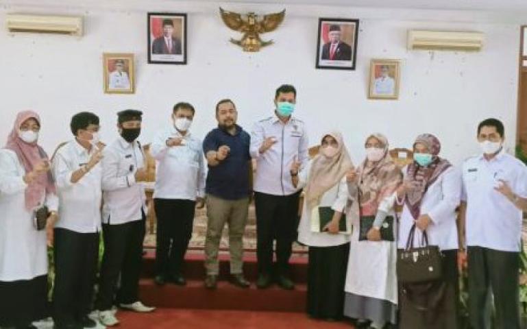 Komisi Informasi (KI) Sumbar bersama Diskominfo Kabupaten Tanahdatar gelar rakor dengan semua PPID pelaksana di kabupaten tersebut, Rabu (20/4). (Dok : Istimewa)