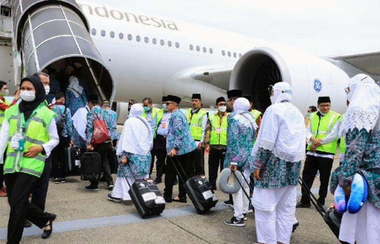 Pemberangkatan kloter 1 di Bandara Internasional Minangkabau, Sabtu (4/6). (Dok : Istimewa)