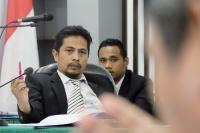 Ketua KI Sumbar, Nofal Wiska pimpin sidang SIP yang digelar Jumat pagi (15/7). (Dok : Istimewa)