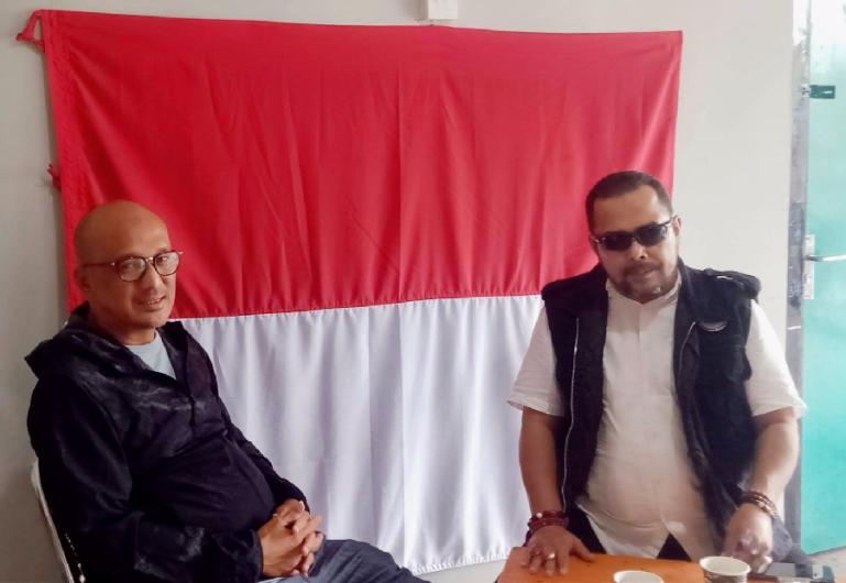 Dirut Balairung, Buchari Bahter ketika dalam sebuah dialog menyangkut suksesi ketua Kadin Sumbar mendatang di Padang, Kamis (25/8). (Dok : Istimewa)