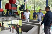 Genius Umar tinjau Fasilitas PDU Sampah Kota Pariaman, di Desa Tungkal Utara