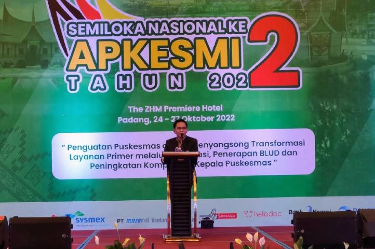 Ketua Umum DPP APKESMI dr Trisna Setiawan MKes saat memberikan sambutan. (Dok : Istimewa)