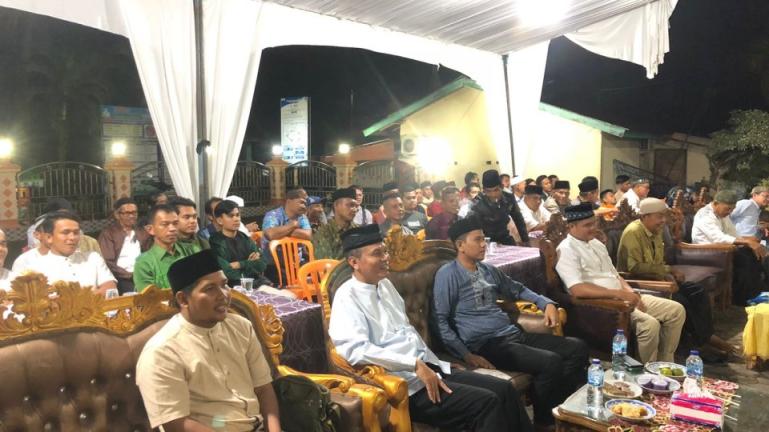 Wali Kota Pariaman Genius Umar menghadiri acara tablik akbar peringatan Maulid Nabi Muhammad SAW 12 Rabbiul Awal 1444 H, bertempat di Masjid Raya Kampung Apar Kecamatan Pariaman Selatan Kota Pariaman, Sabtu (8/10). (Foto : Istimewa)