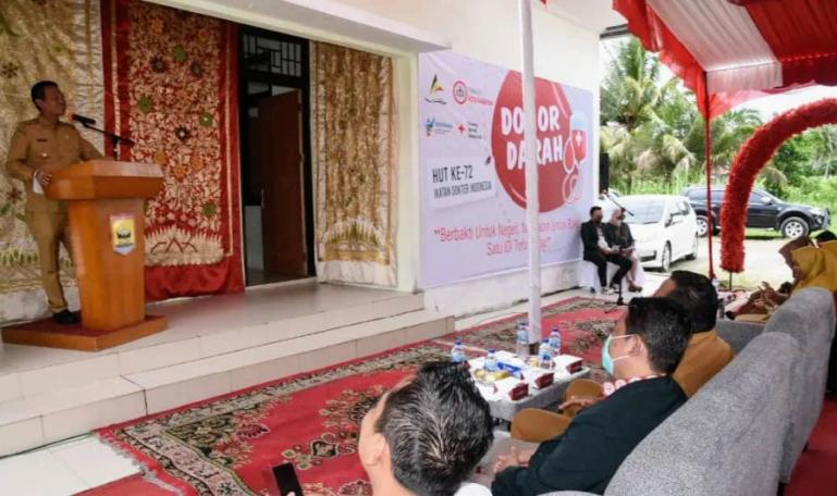 Wako Genius Umar apresiasi IDI Kota Pariaman saat peringati HUT IDI ke 72 tahun, Selasa (25/10). (Dok : Istimewa)