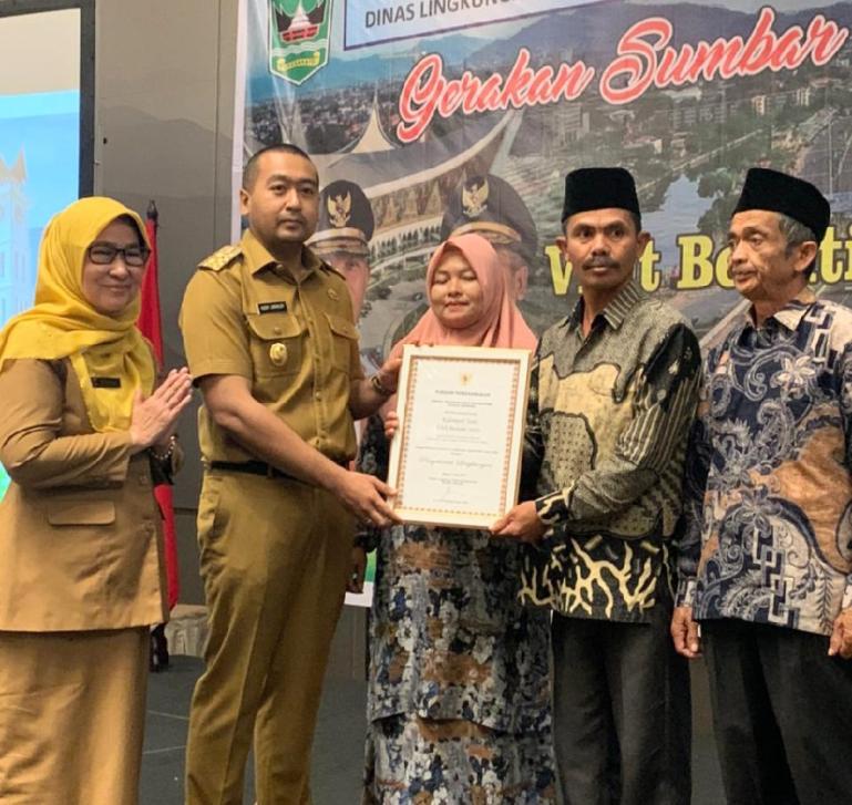 Wagub Audy Joinaldy saat meluncurkan GSB 2022 di Padang, Selasa (15/11). (Dok : Istimewa)