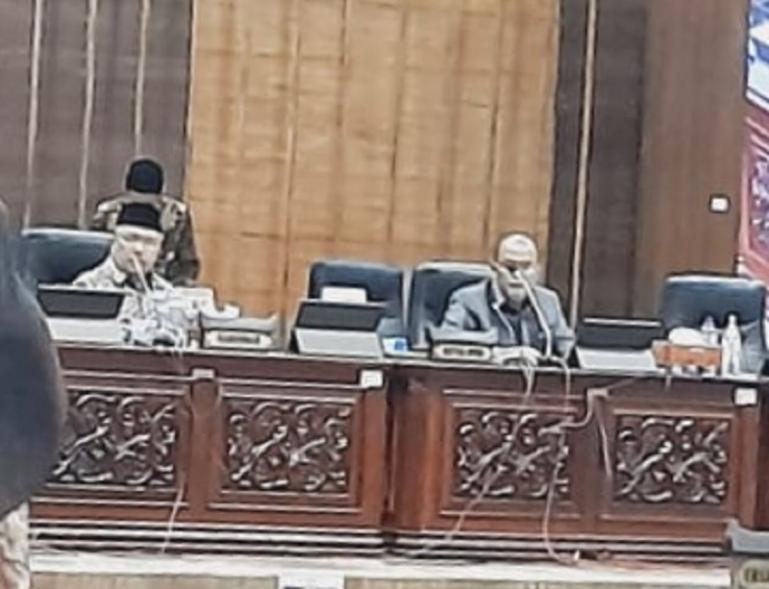 Ketua DPRD Sumbar Supardi, saat memimpin Paripurna, Kamis (3/10/2022). (Foto : Istimewa)