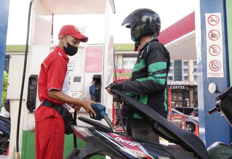 Pengisian BBM di salah satu SPBU. (Dok : Istimewa)