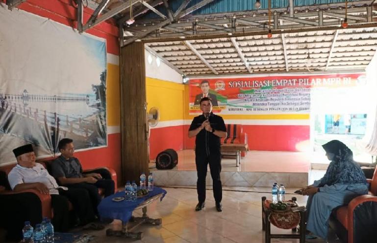 Anggota MPR RI, Alirman Sori beri sambutan dalam sosialisasi 4 Pilar MPR RI di Tapan, Sabtu (17/12). (Dok : Istimewa)