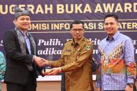 Sekretariat DPRD Sumbar Raih Tiga Anugerah KIP 2022