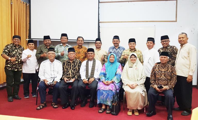 Dinas PMD Sumbar gelar rapat persiapan pelaksanaan rakor Kerapatan Adat Nagari (KAN) se-Sumbar di Aula Dinas PMD Sumbar, Jumat (20/1).