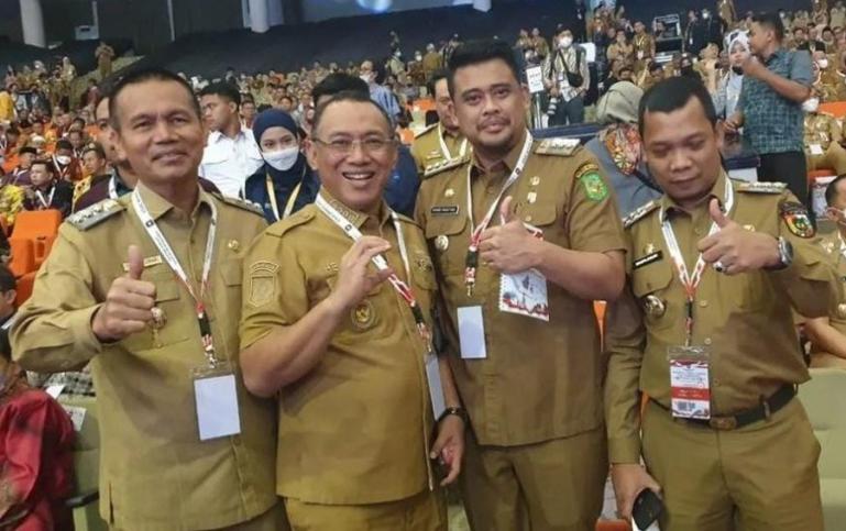 Wako Genius Umar bersama para wali kota lainnya dalam kegiatan rakornas kepala daerah di Sentulm Jabar, Selasa (17/1). (Dok : Istimewa)