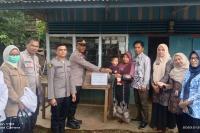 Dua Anak Stunting dapat Bantuan Asupan Makanan