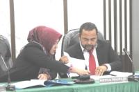 Daniel Adukan PN Padang ke KI Sumbar: Tanti: Setahu Saya, Mau Buat Skripsi Ada Prosedurnya