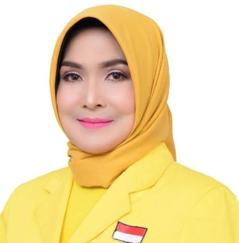 Owner lembaga bimbingan belajar (Bimbel) Fokus Bandung Padang, Linda Oktavianti SE.MM.MPdE. (Dok : Istimewa)