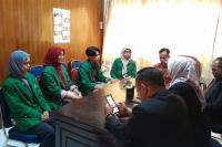 Tiga Mahasiswa Fisip Unand Magang di KI Sumbar