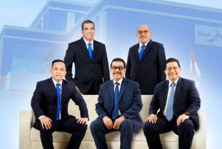 Jajaran Direksi Bank Nagari. (Dok : Istimewa)