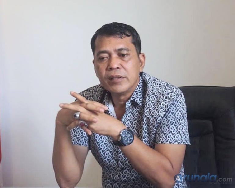 Ii Apriyatna mundur sebagai ketua DPW dan kader Perindo Sumbar. (Foto : Arzil)