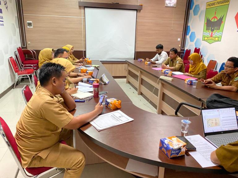 Tim Komisi Pengawasan Pupuk dan Pestisida (KP3) Padangpariaman rapat kerja dengan OPD teknis, Senin (20/03), (Dok : Istimewa)