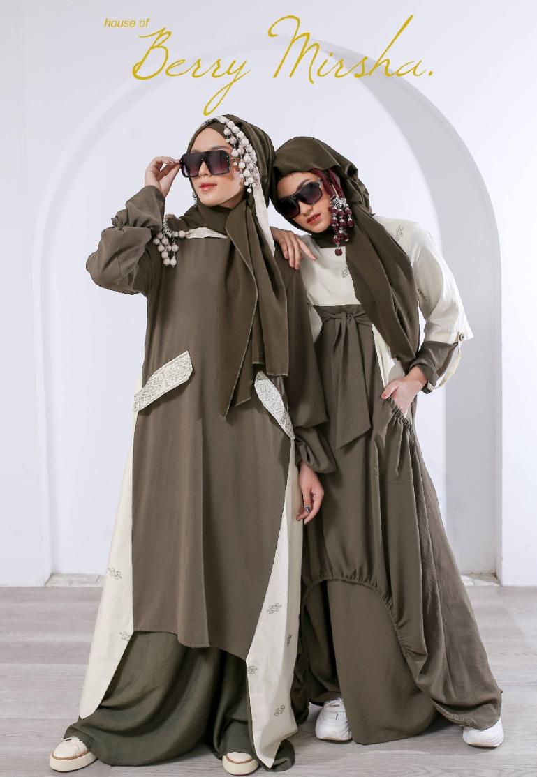 Salah satu koleksi desainer Berry Mirsha akan tampil di MUFFEST+ 2023, di Jakarta. (Dok : Istimewa)