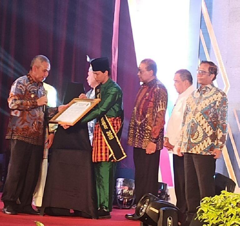 Menko Polhukam Mahfud MD membuka acara HKIN 2023 di Hotel Labersa, Kampar, Riau, Rabu (17/5). (Dok : Istimewa)