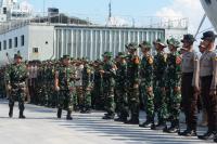 Dua KRI Berangkatkan 1.209 Peserta Latsitarda ke Sumbar