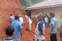 Longsor Landa Jorong Mawar,  Satu Tewas