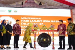 Peringatan Hari Lanjut Usia Nasional di Dharmasraya: Mensos Berpesan Tumbuhkan Rasa Cinta pada Orang Tua sejak Dini