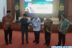 Kuliah Umum Dewan Negara Malaysia di Unand: Rais Yatim: Nilai Merobah Tamaddun