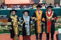 Unand Kembali Kukuhkan Dua Guru Besar