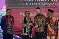 Wako Fadly Amran Raih Anugerah TinarBuka 2023