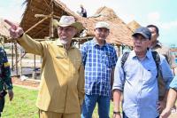 Gubernur Sumbar, Mahyeldi pantau langsung kesiapan lokasi acara Penas Tani 2023 di Lanud Sutan Sjahrir Padang, Senin siang (5/6). (Dok : Istimewa)