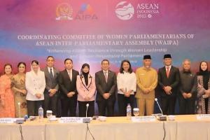 Harus Terpenuhi Kuota 30 Persen Perempuan di Parlemen