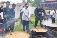 Peserta Latsitardanus Belajar Masak Randang