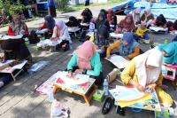 Guru dari perwakilan Satuan Pendidikan Anak Usia Dini (PAUD) se Kota Pariaman ikuti lomba melukis yang digelar oleh Dinas Pendidikan, Pemuda dan Olahraga Kota Pariaman, Rabu (26/7). (Dok : Istimewa)
