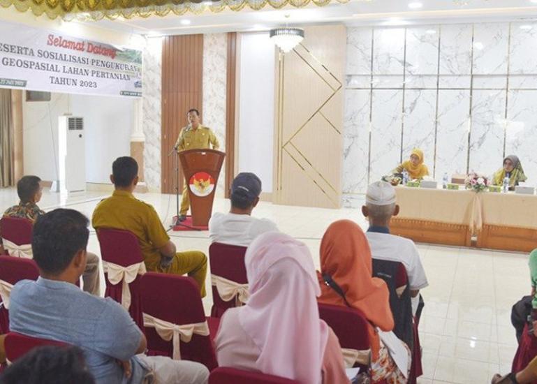 Wako Genius Umar jelaskan potensi lahan pertanian berkelanjutan di kota itu kepada peserta sosialisasi di Balairung Rumah Dinas Wali Kota Pariaman, Selasa (25/7). (Dok : Istimewa)