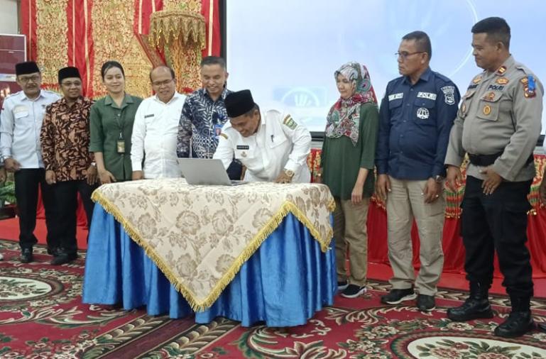 Peresmiaan penggunaan aplikasi Srikadi oleh Bupati Suhatri Bur untuk Pemkab Padangpariaman, Rabu (12/7).  (Dok : Istimewa)