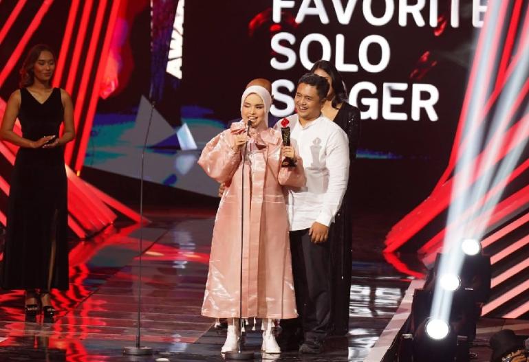Putri Ariani terpilih sebagai Favorite Solo Singer dalam ajang Telkomsel Awards 2023. (Dok : Istimewa)