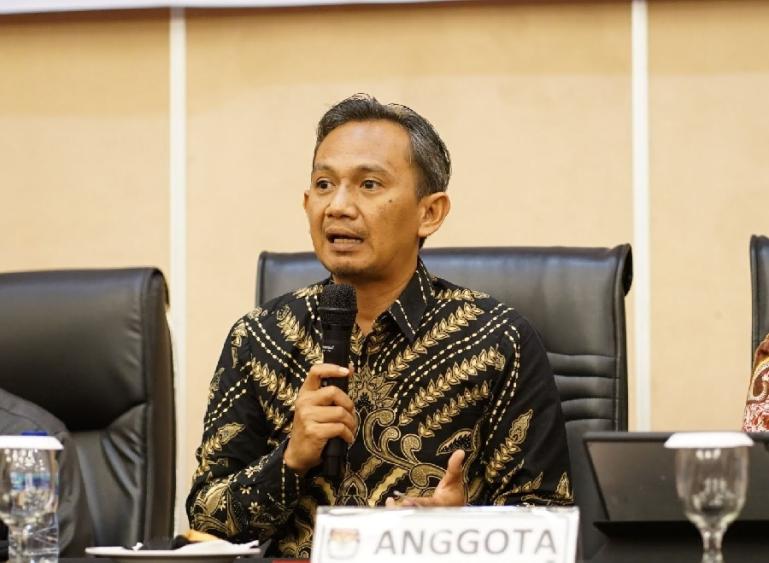 Komisioner KPU Sumbar yang juga Kordiv Perencanaan, Data dan Informasi, Medo Patria. (Dok : Istimewa)